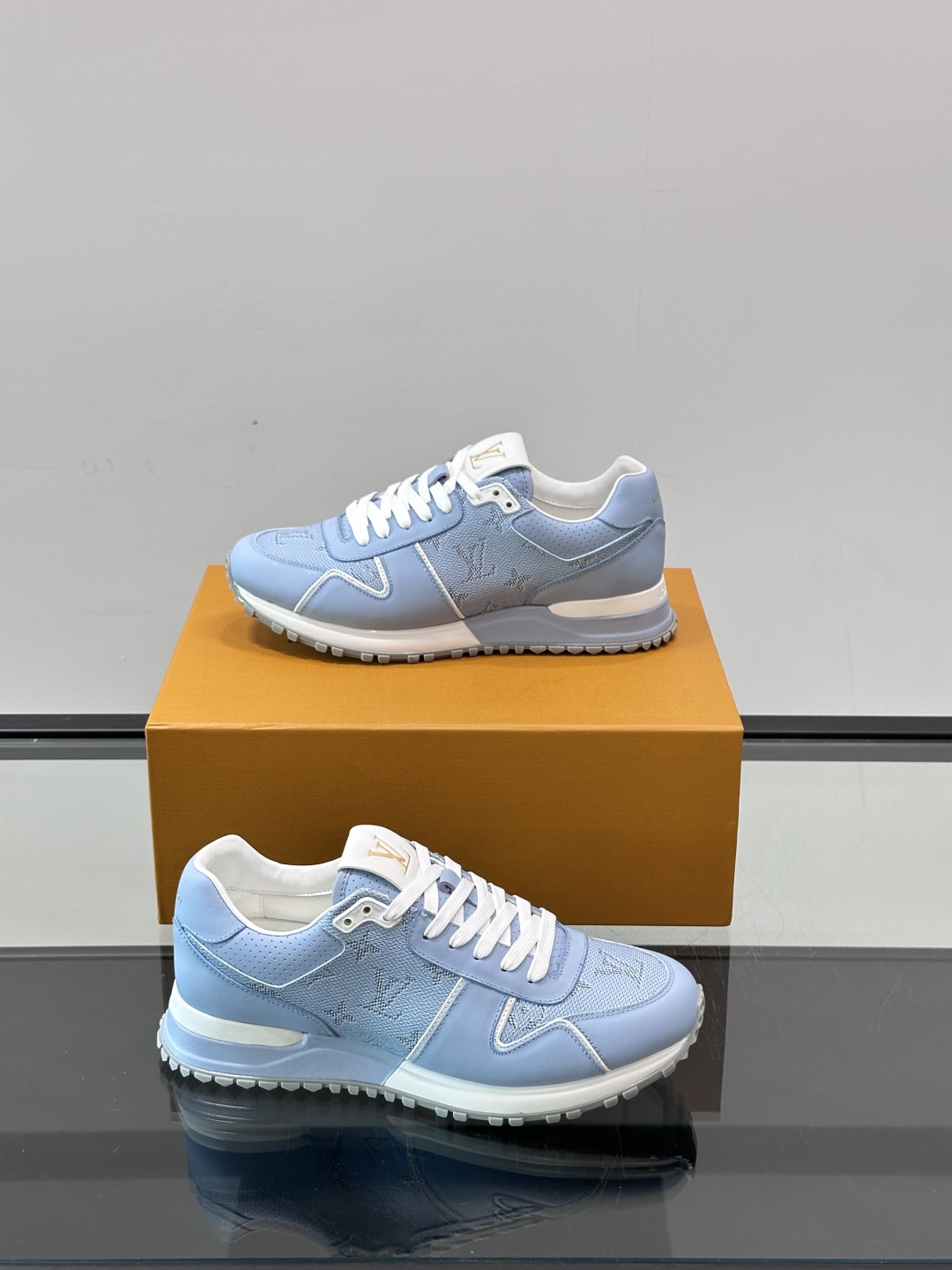 Lo*uis Vu*itton Run Away Sneakers(EU39-46)