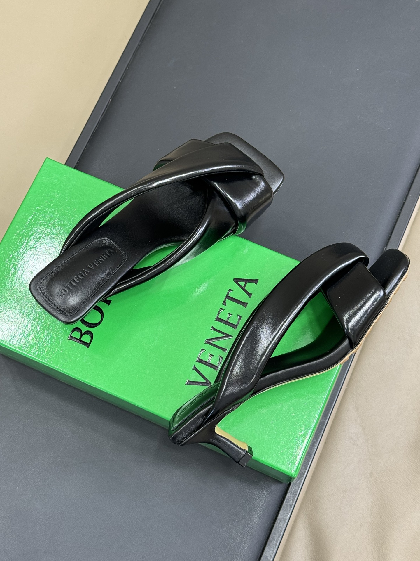 Bottega Venet* Rivan Slides(EU35-42)