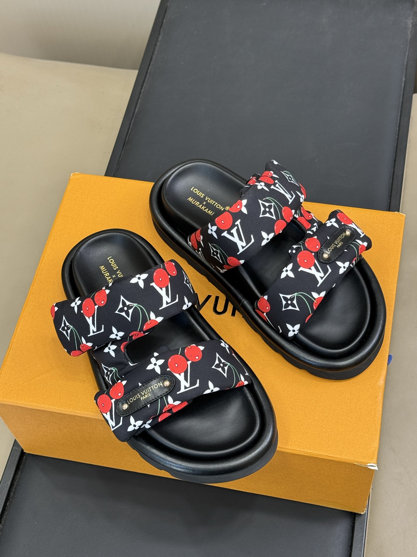 Louis Vuitt0n X TM Pool Plllow Slides(EU35-41)