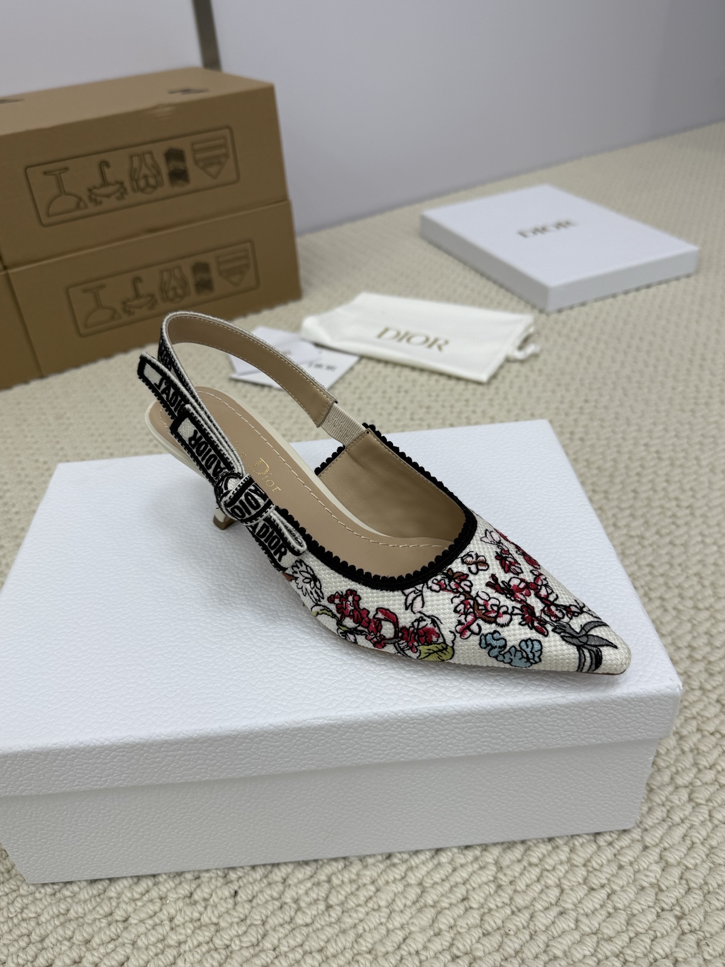 D*or 2025ss Slingback-6.5CM
