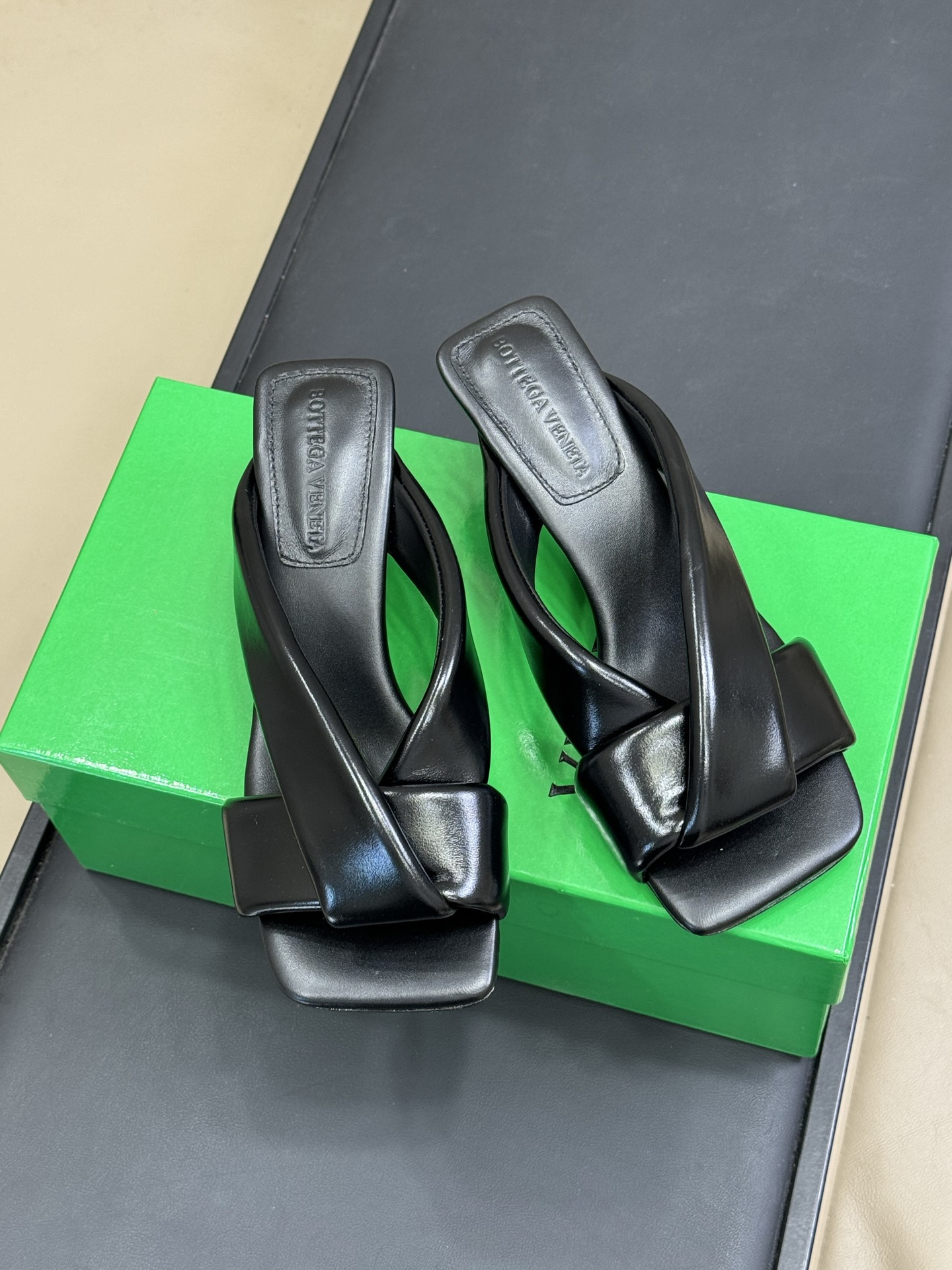 Bottega Venet* Rivan Slides(EU35-42)