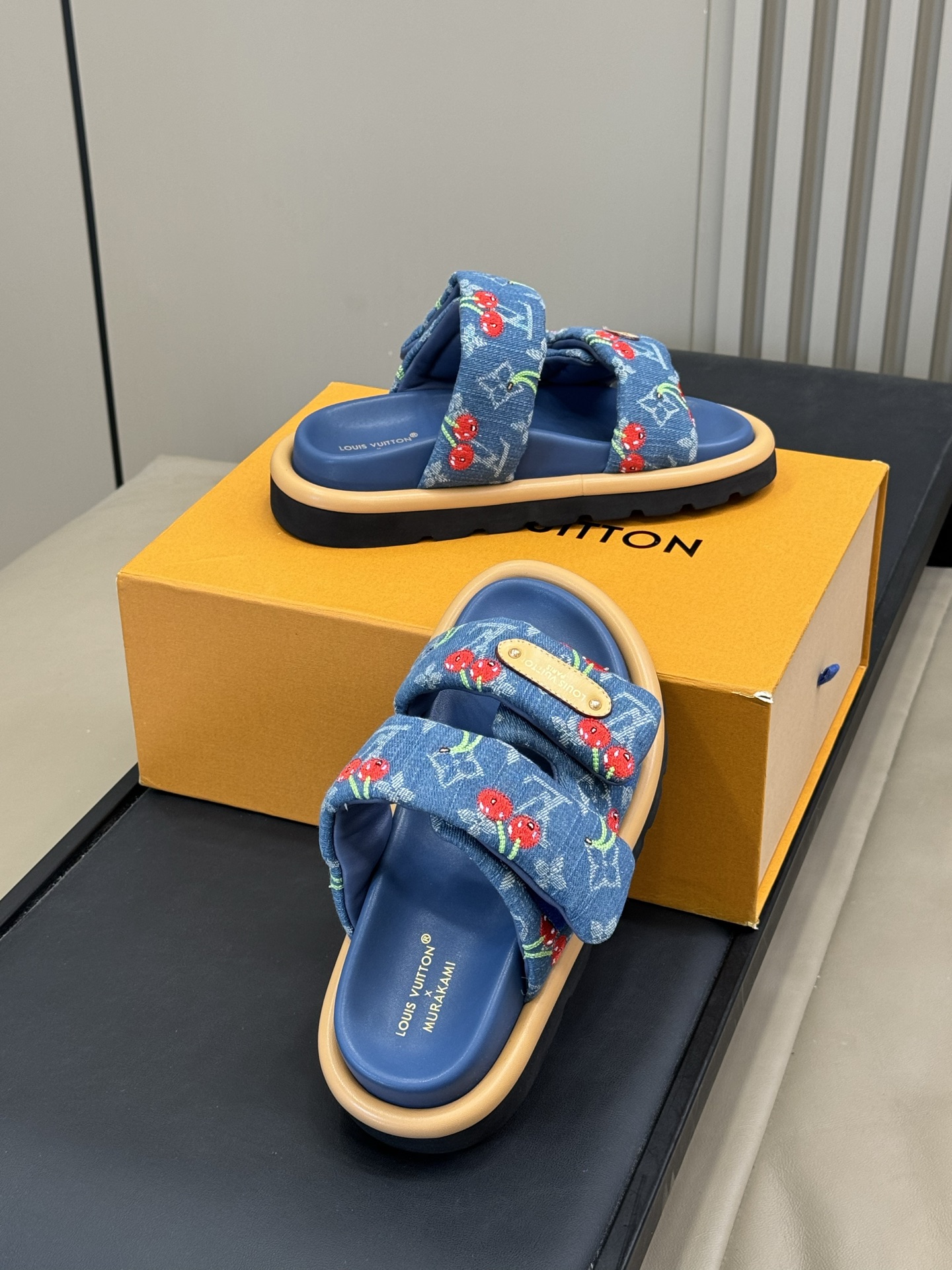 Louis Vuitt0n X TM Pool Plllow Slides(EU35-41)