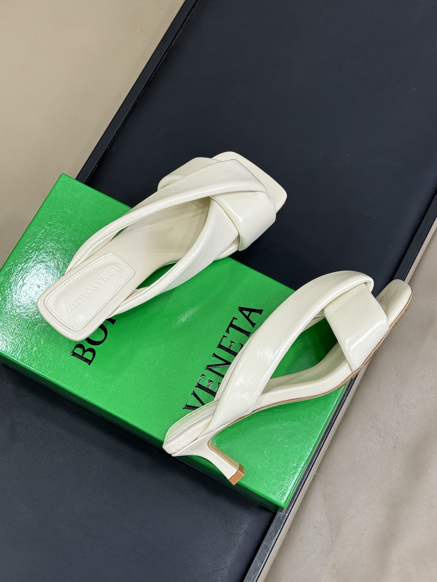 Bottega Venet* Rivan Slides(EU35-42)