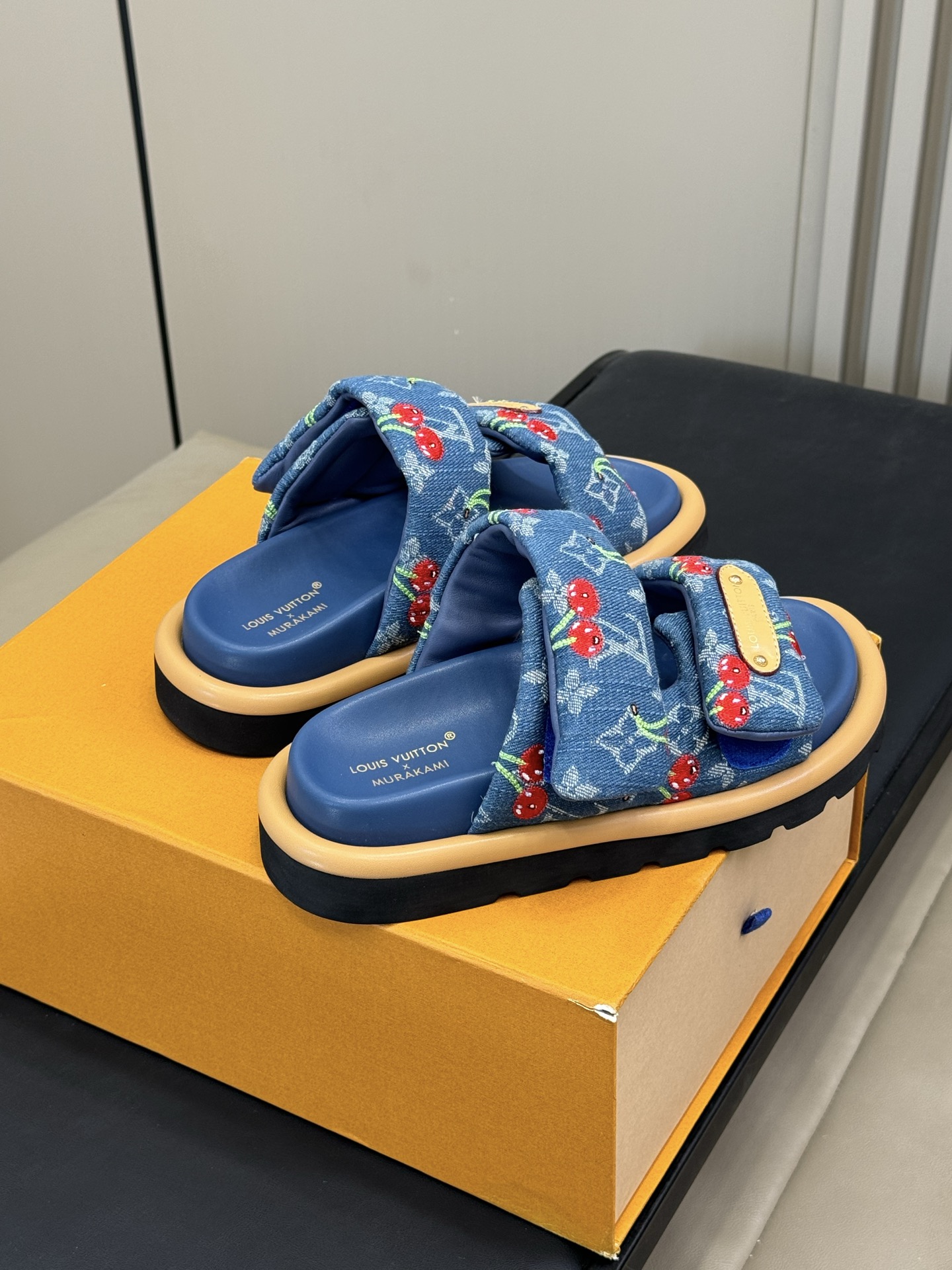 Louis Vuitt0n X TM Pool Plllow Slides(EU35-41)