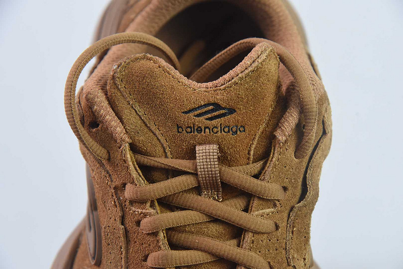 Balenciaga Monday 16 Sneaker