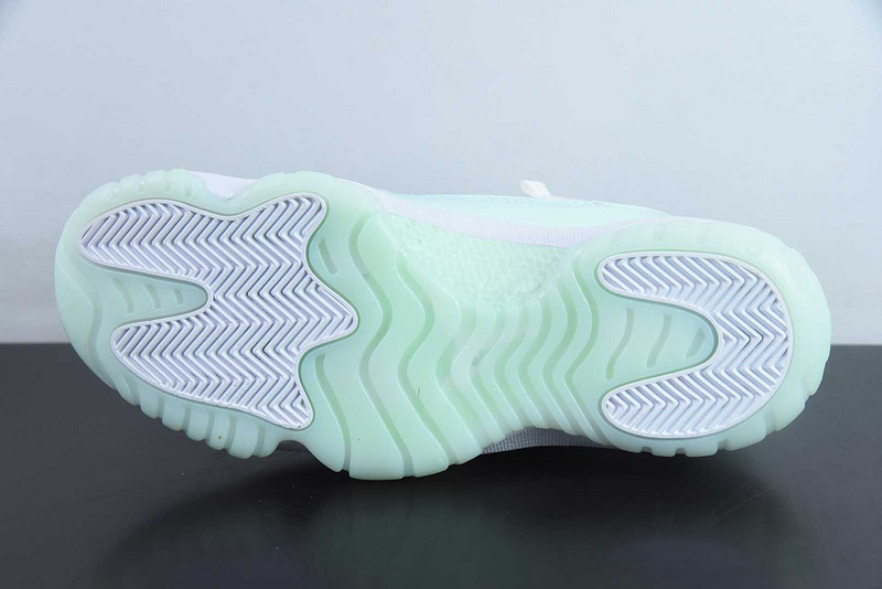 Jordan 11 Retro Low Igloo AH7860-103