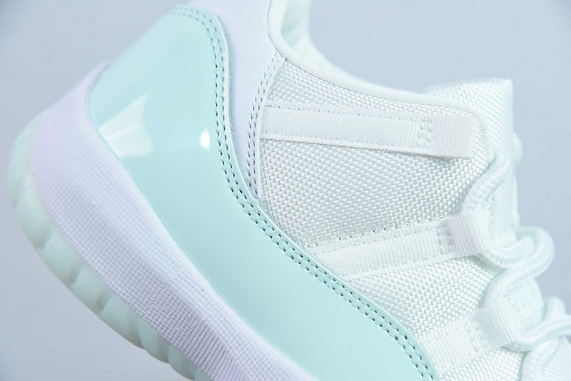 Jordan 11 Retro Low Igloo AH7860-103