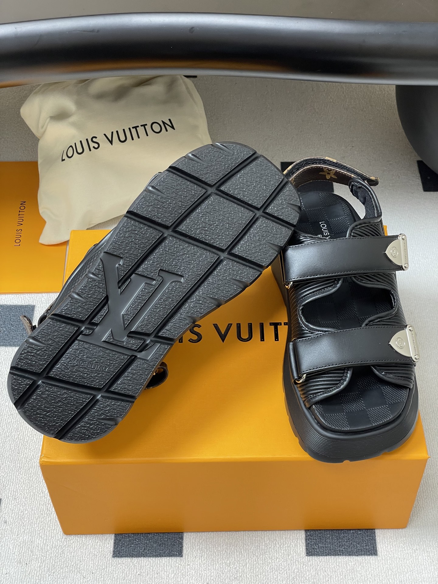 Louis Vuitt0n Chameleon Comfort Slides(EU35-42)
