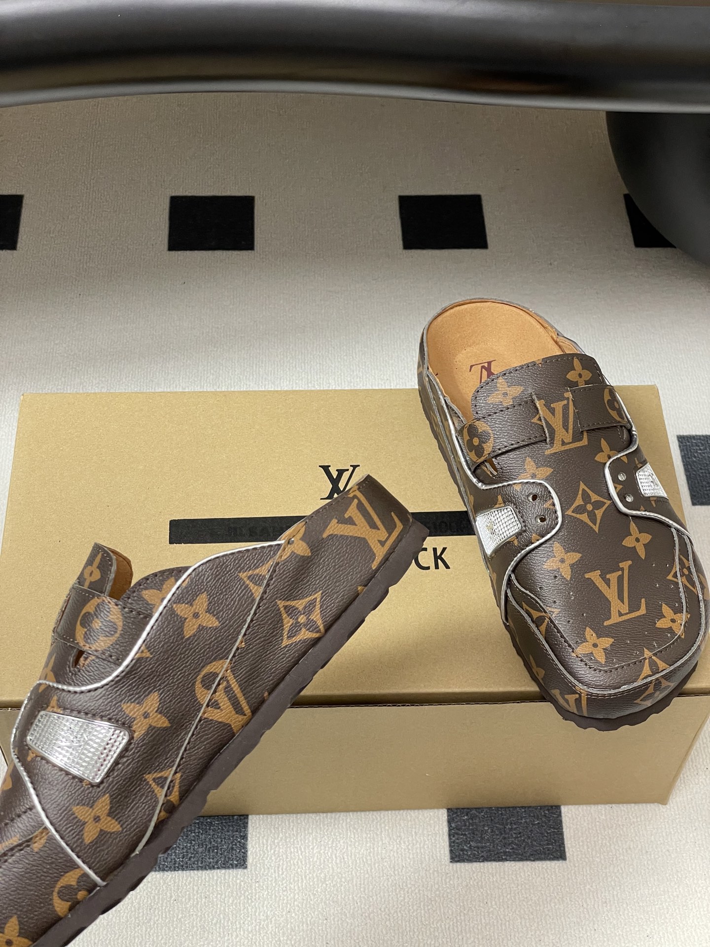 Louis Vuitt0n &Birkenstock Boston Slides(EU35-45)