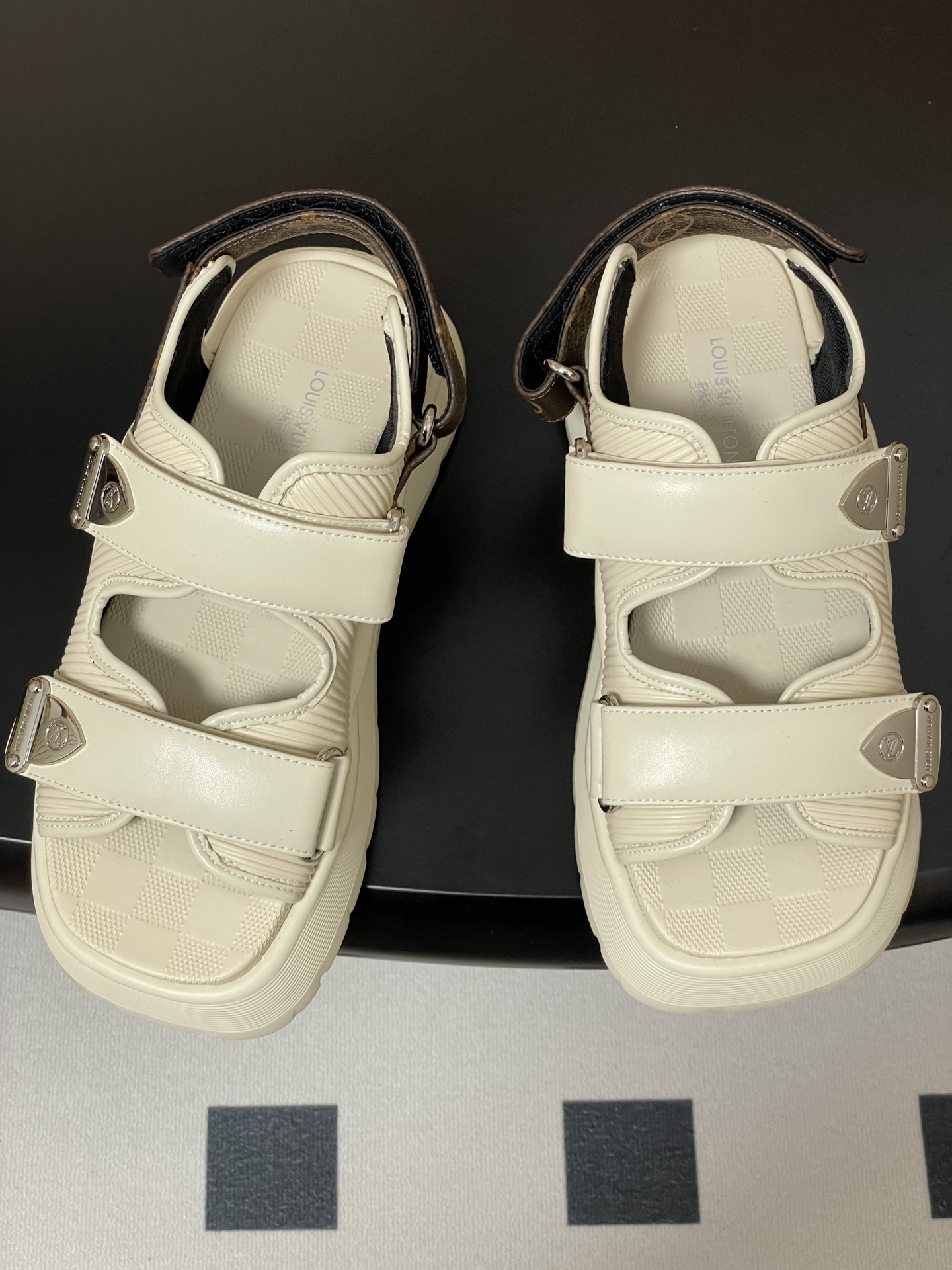 Louis Vuitt0n Chameleon Comfort Slides(EU35-42)