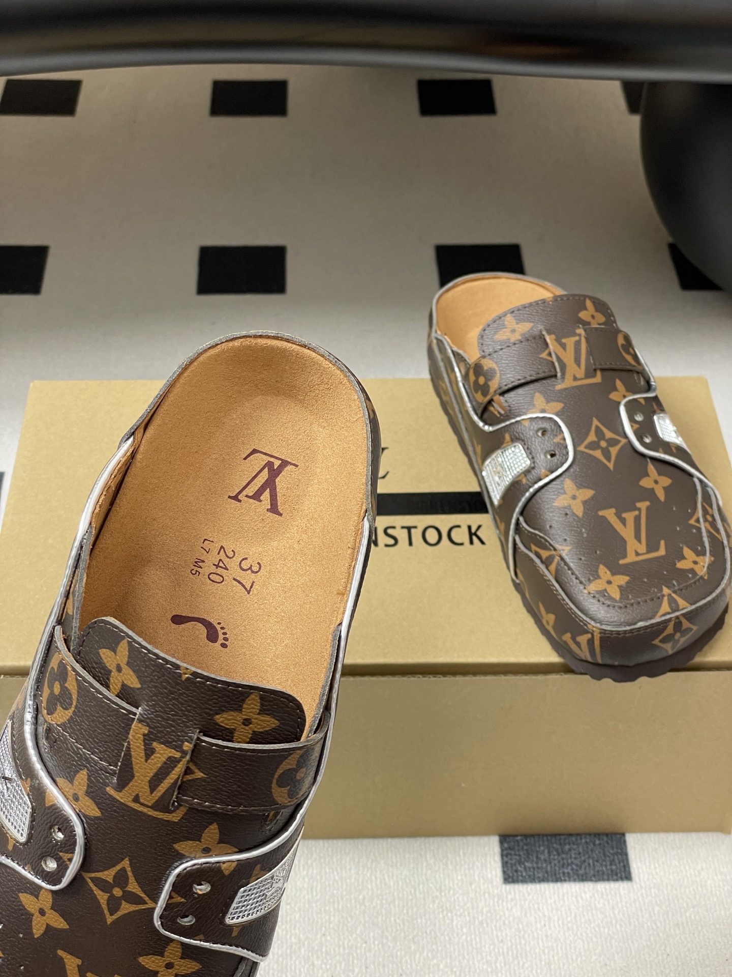 Louis Vuitt0n &Birkenstock Boston Slides(EU35-45)