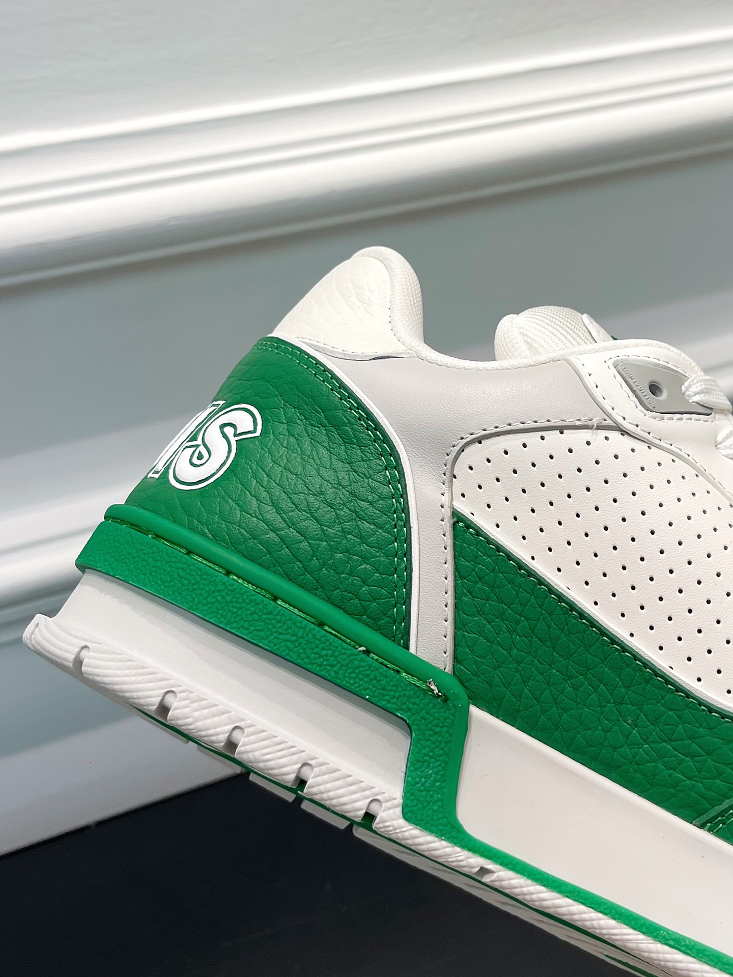 Lo*uis Vu*itton Trainer Sneakers(EU35-45)