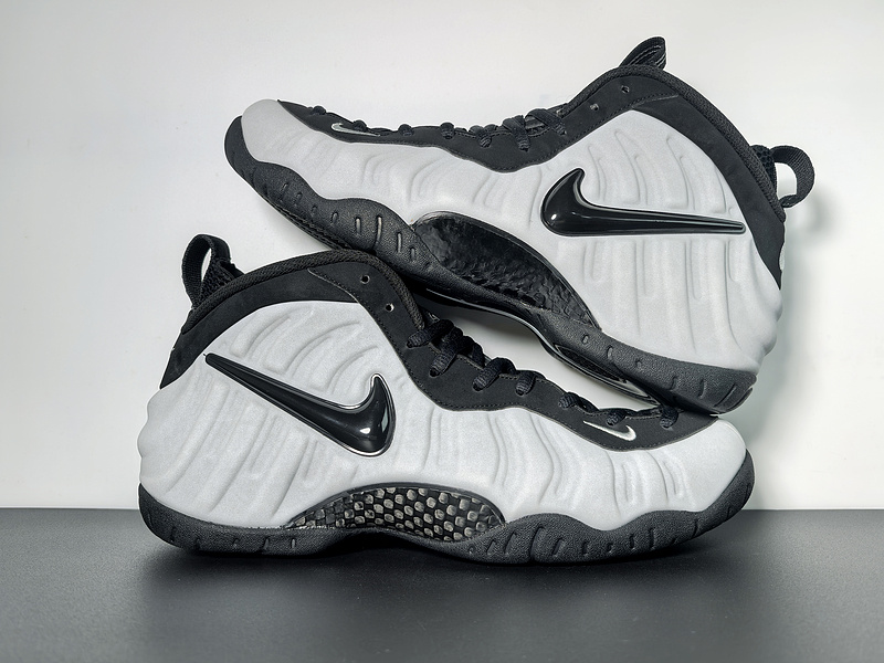 Nike Air Foamposite One “Triple White”HF0794-001