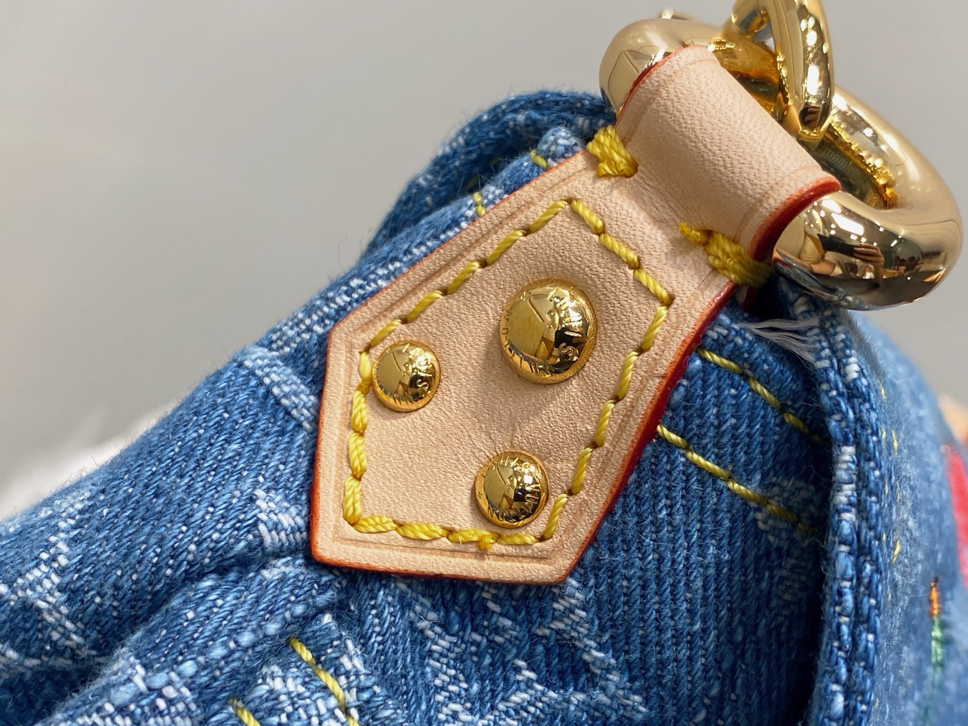 Louis Vuitton TM Sunset Bag(27 × 18 × 3CM)