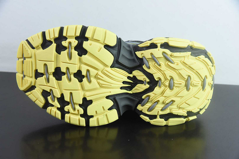 Balenciaga Phantom Sneaker 6XL