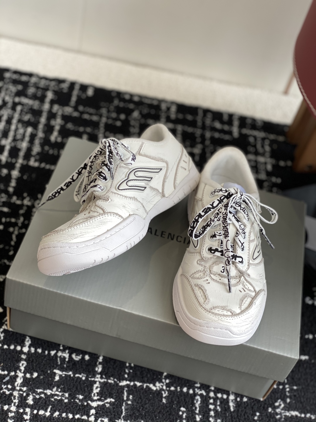 Balenciaga Hamptons Worn-Out  25ss(EU35-46()