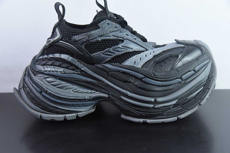 Balenciaga Platform 17 Sneaker