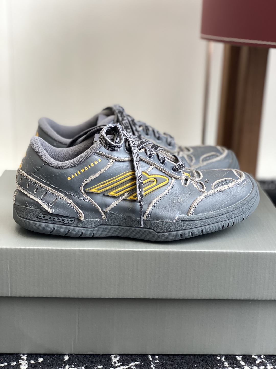 Balenciaga Hamptons Worn-Out  25ss(EU35-46()