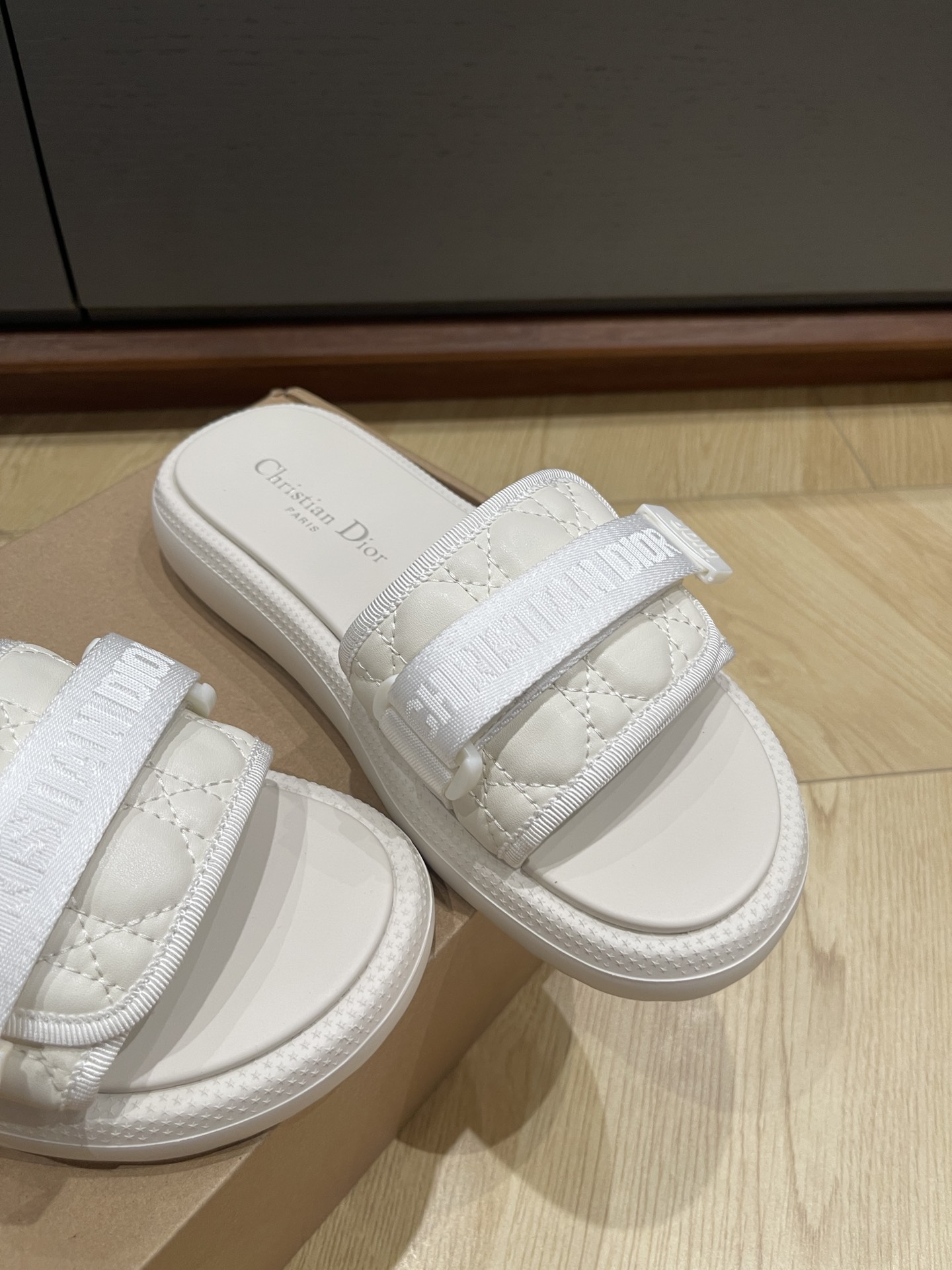 Dio* 25SS Slides-(EU34-41)