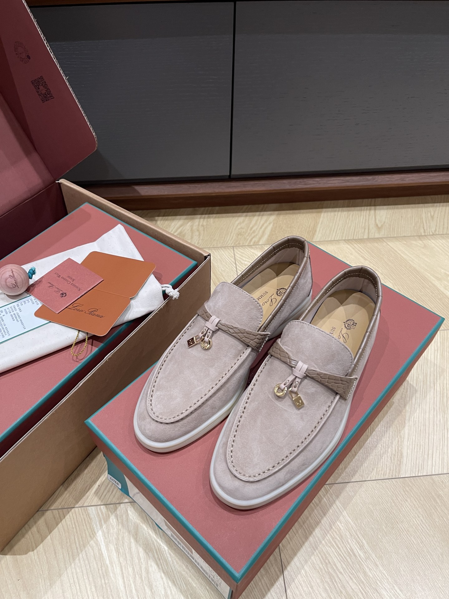 Loro Pi*ana Crocodile Loafers(EU35-42)