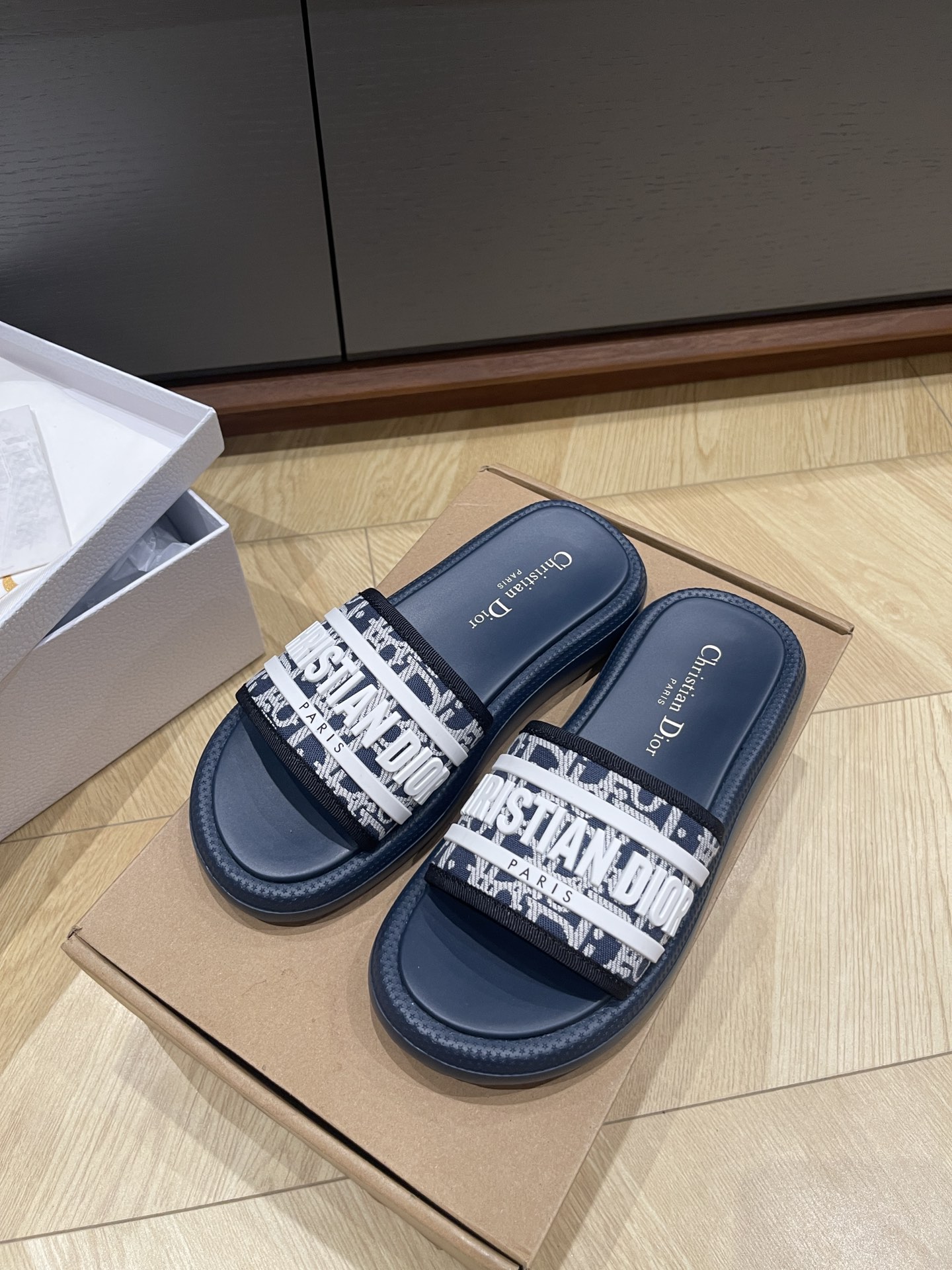 Dio* 25SS Slides-(EU34-41)