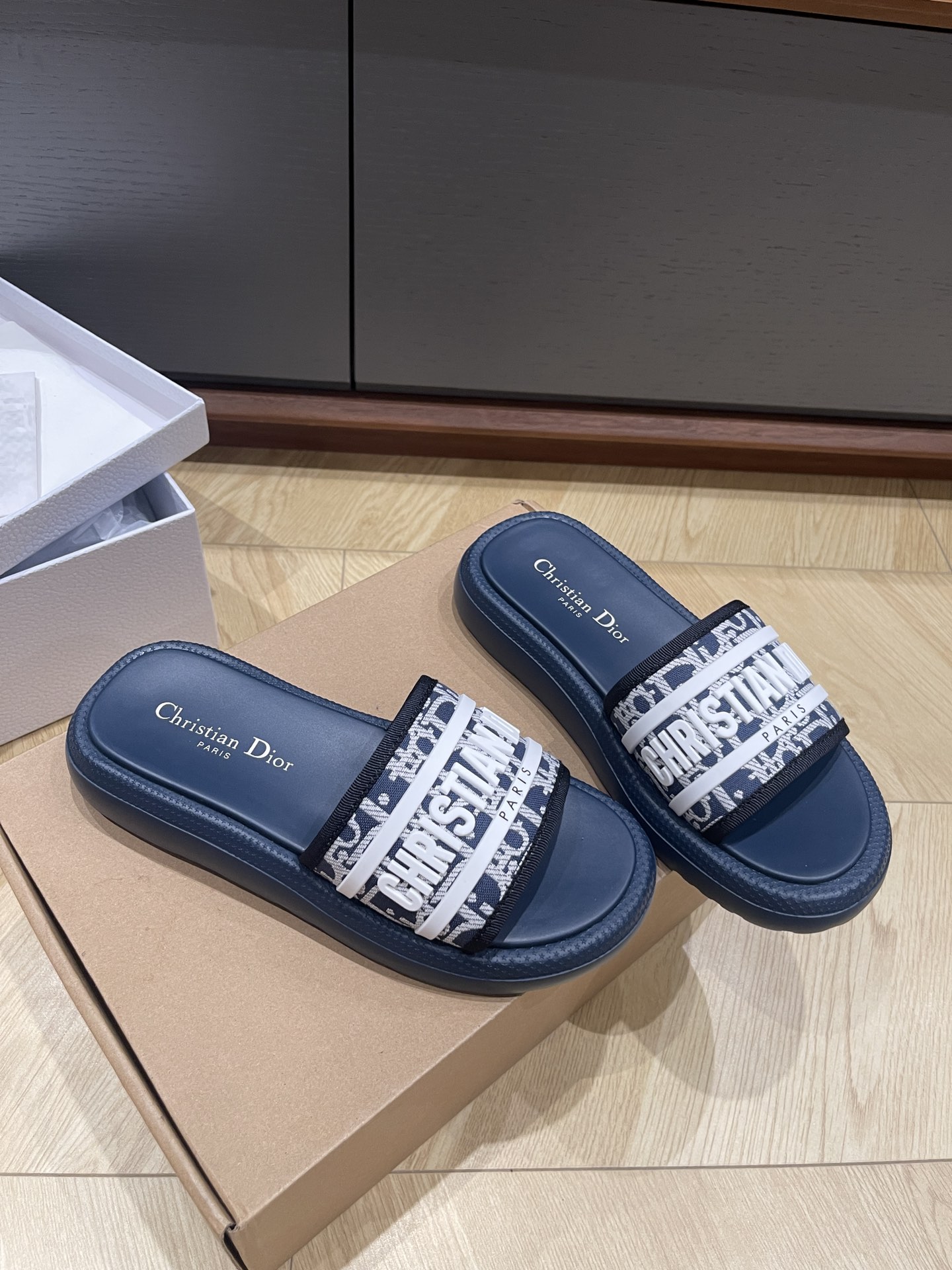 Dio* 25SS Slides-(EU34-41)