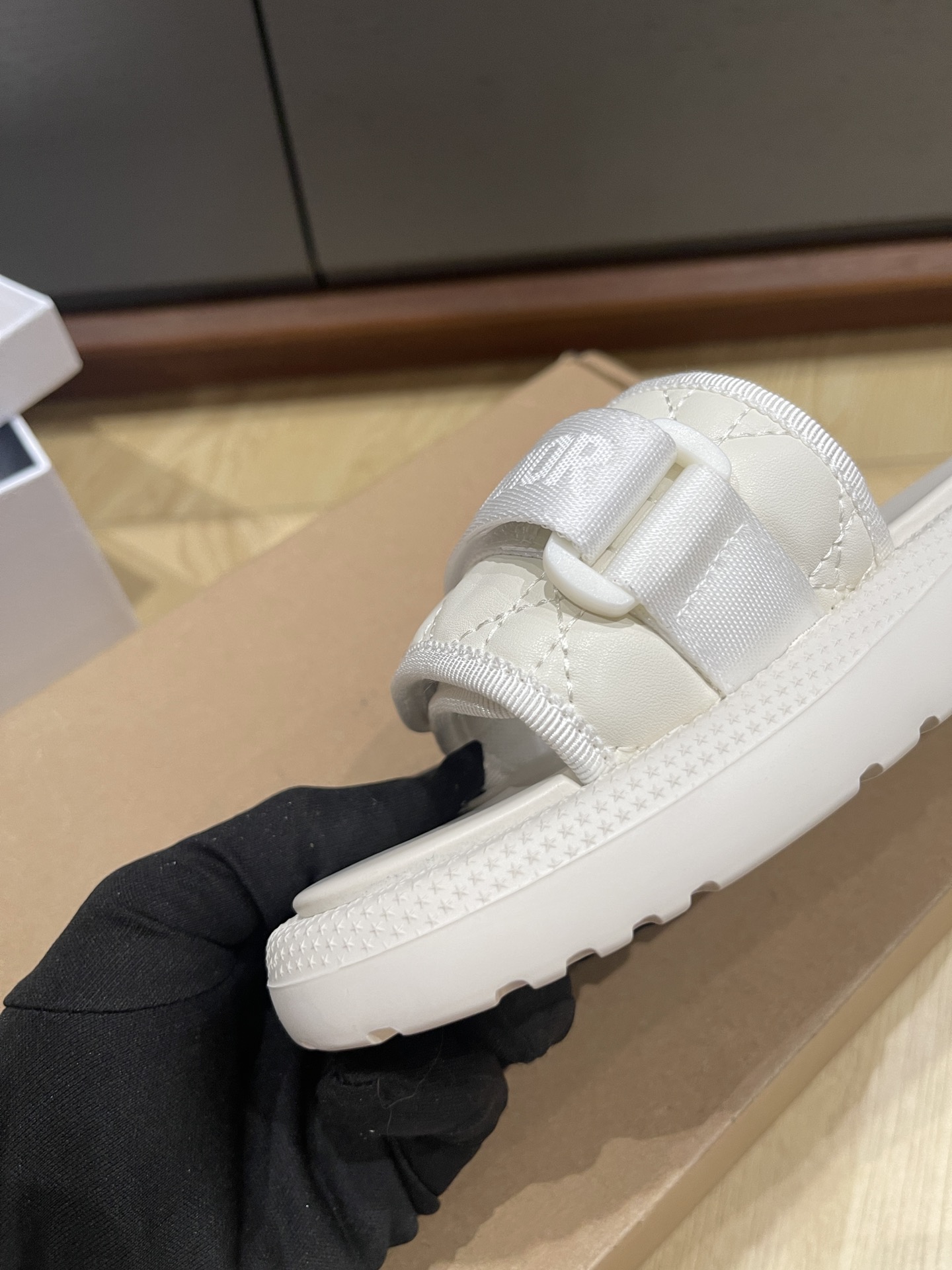 Dio* 25SS Slides-(EU34-41)