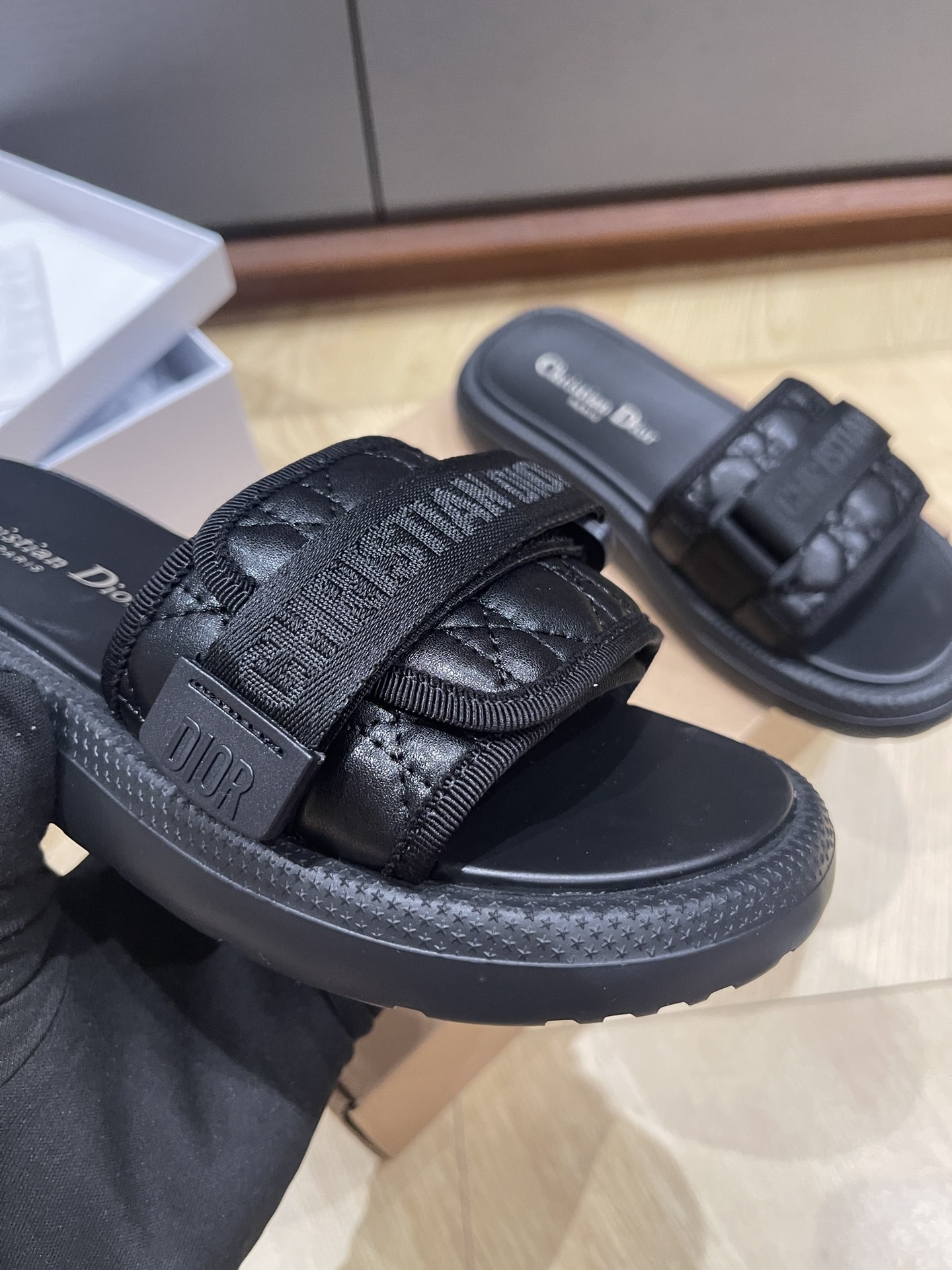 Dio* 25SS Slides-(EU34-41)