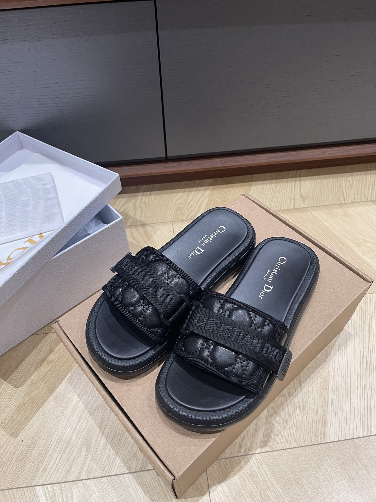 Dio* 25SS Slides-(EU34-41)