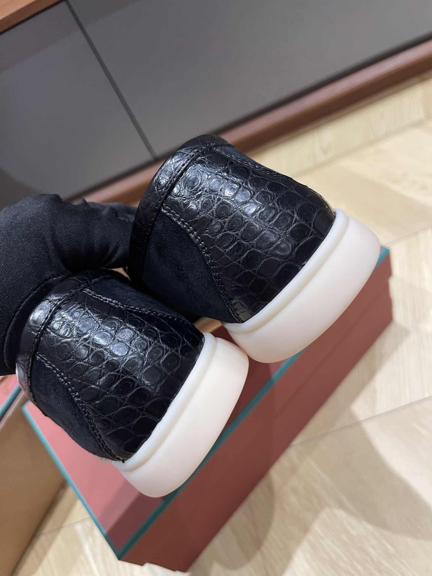 Loro Pi*ana Crocodile Loafers(EU38-46)