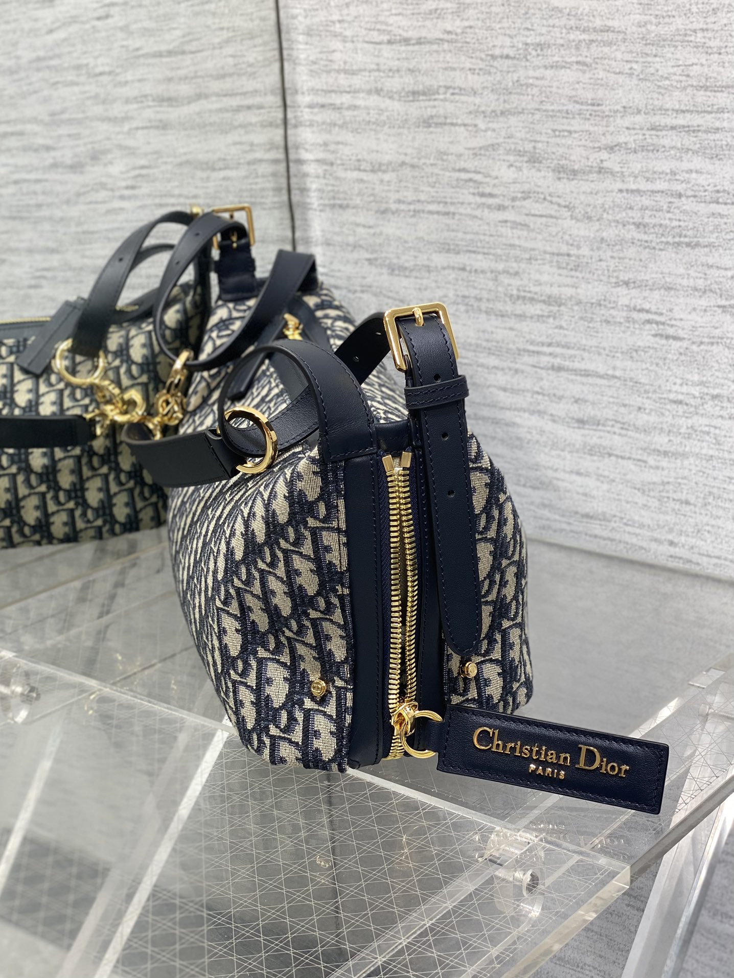 Dio* Medium Journey Bag(33*16*15CM)