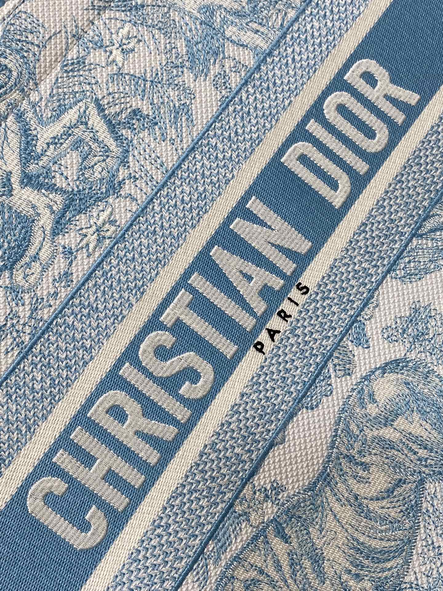 Dio* Medium Book Tote(36*18*28CM)