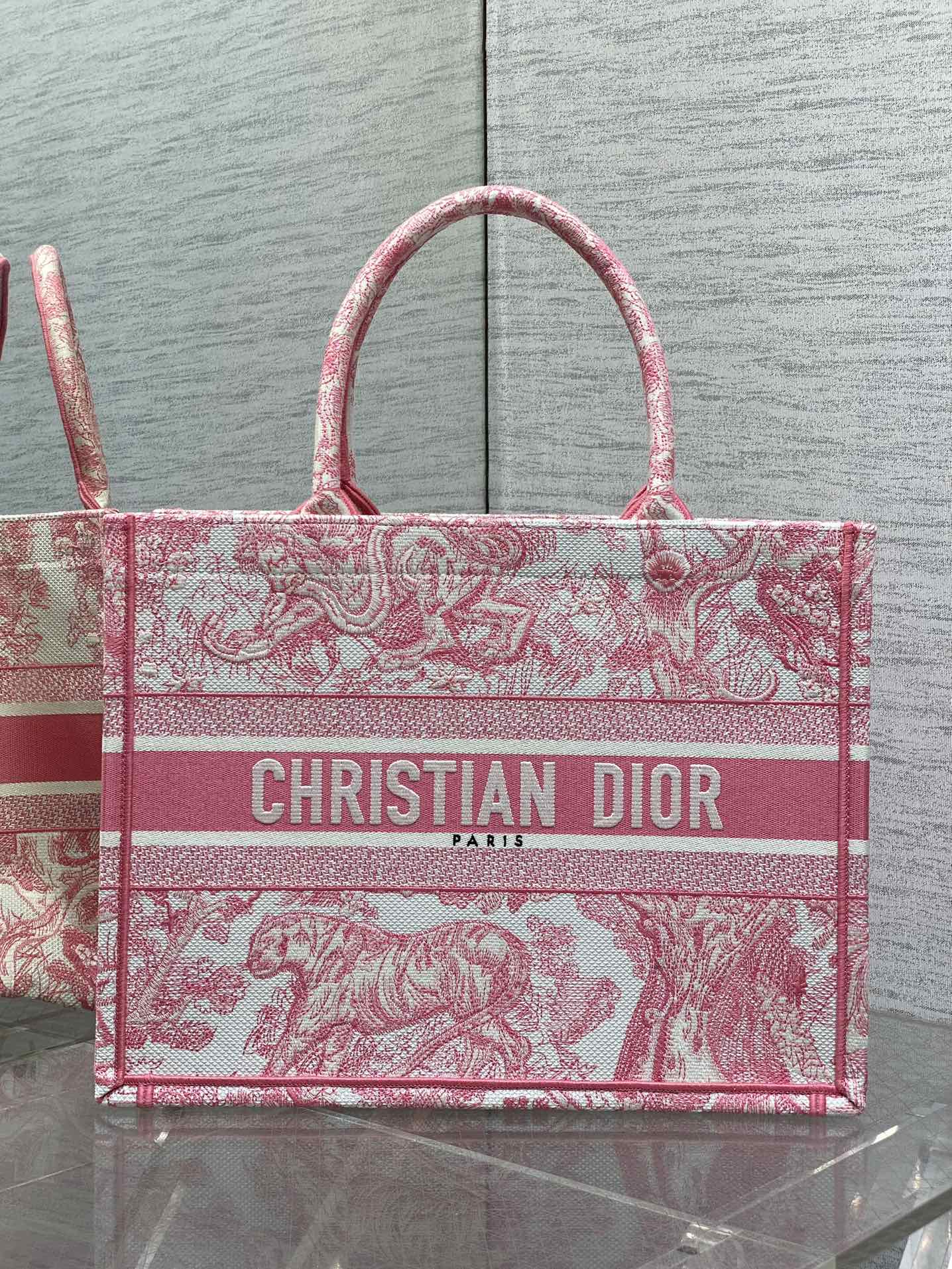 Dio* Medium Book Tote(36*18*28CM)