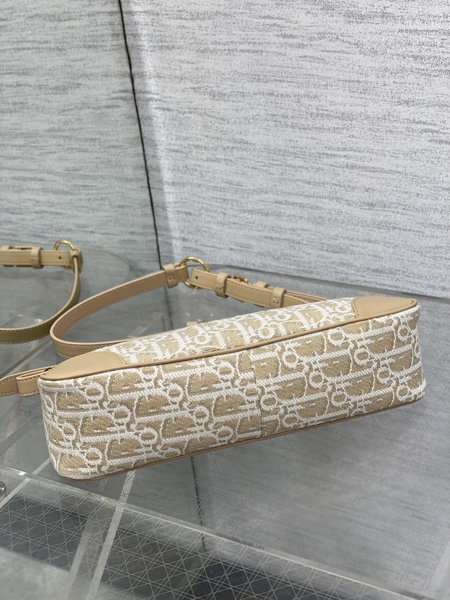 Dio* 30 Montaigne Cigale Bag(26*12*7CM)