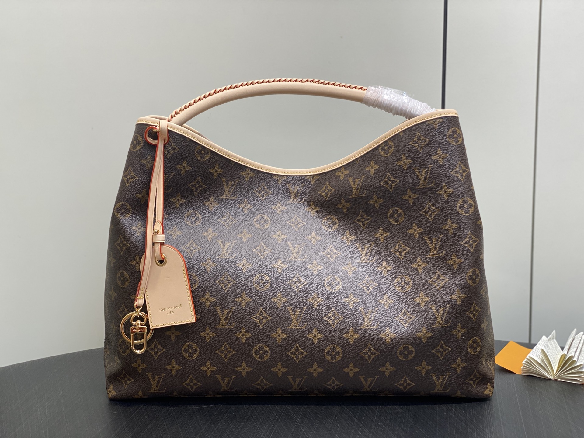 Lou*is Vuitton Sac Again Bag (53x30x15.5CM)