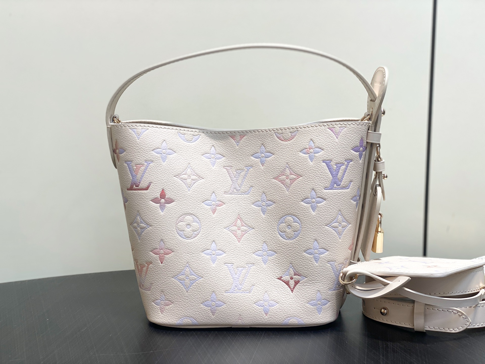 Lou*is Vuitton All In BB Bag (18 x 12 x 16CM)