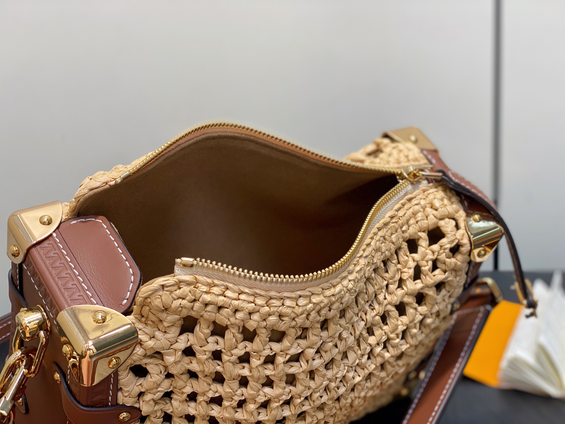 Louis Vuitton Side Trunk Bag (23.5 x 16.0 x 8.5CM)