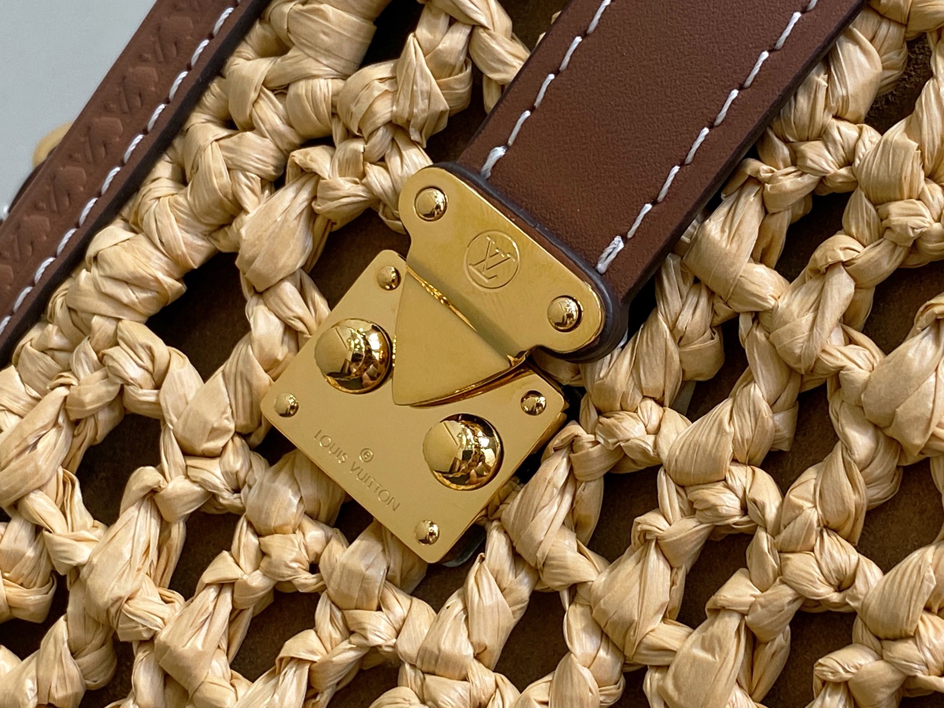 Louis Vuitton Side Trunk Bag (23.5 x 16.0 x 8.5CM)