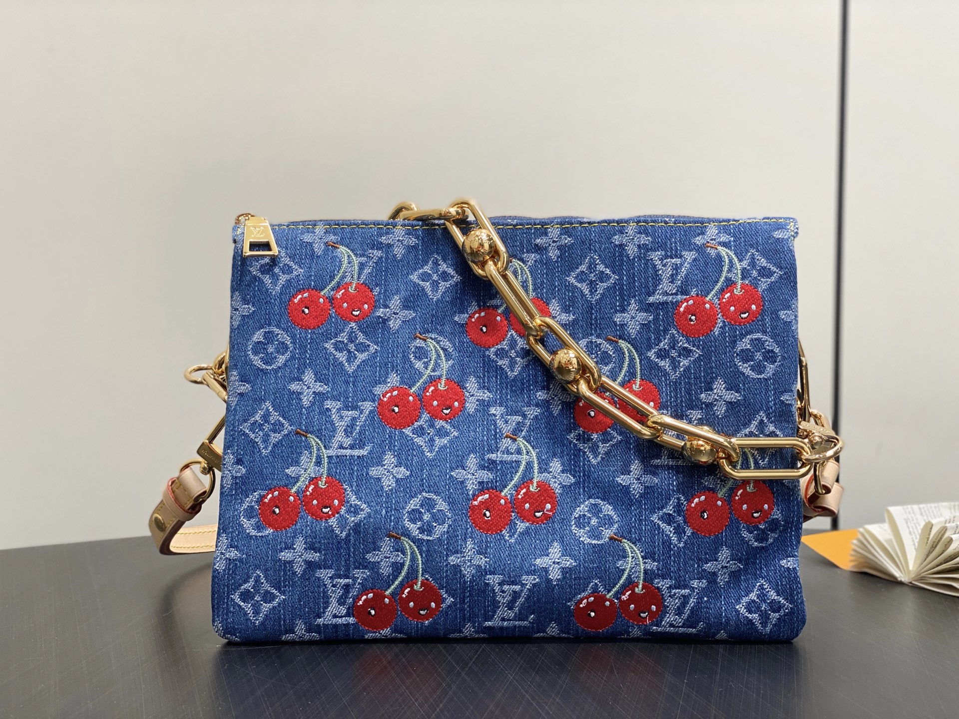 Louis Vuitton Coussin Bag (20 x 12 x 26CM)