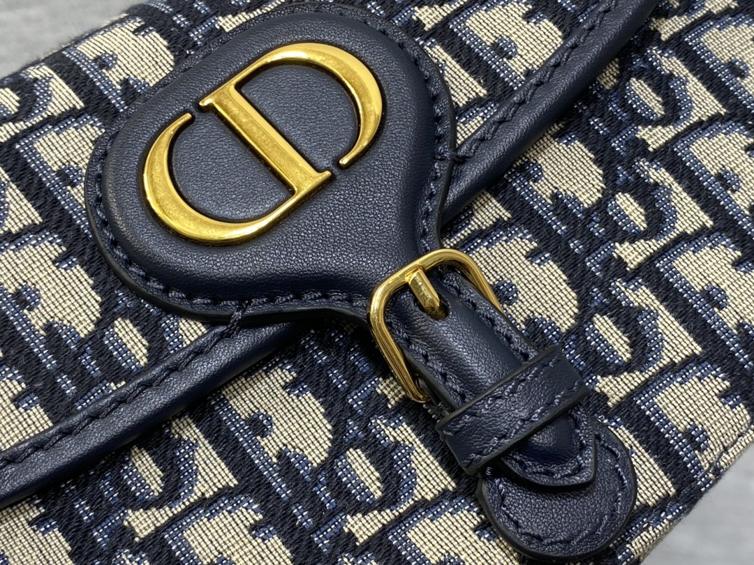 复制Dio* Bobby East-West Bag(21*5*12CM)