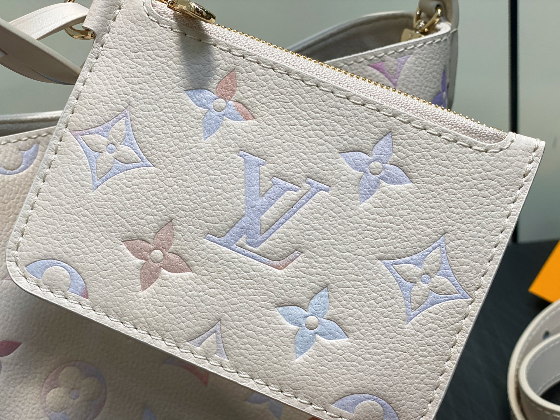 Lou*is Vuitton All In BB Bag (18 x 12 x 16CM)