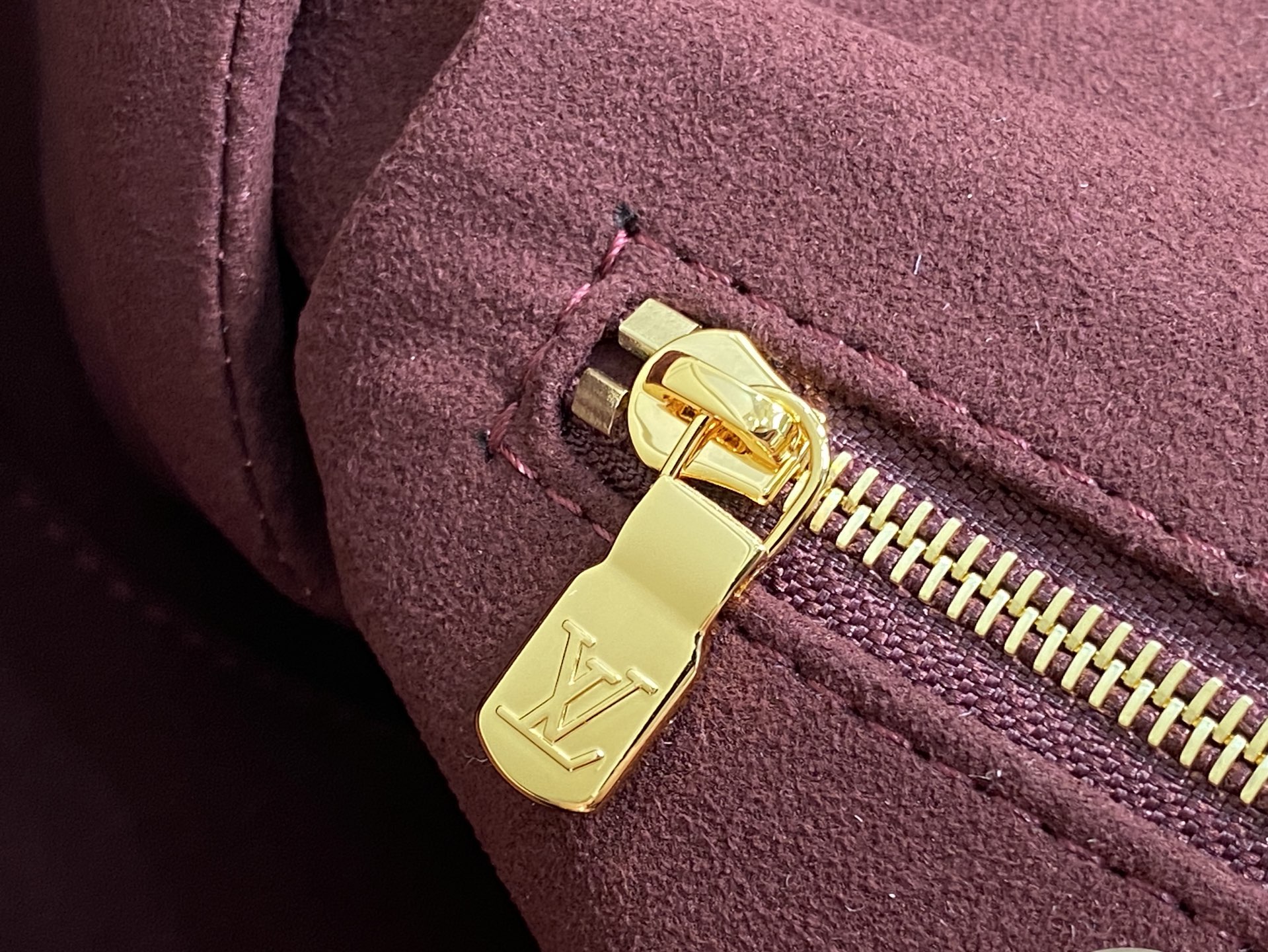 Lou*is Vuitton Sac Again Bag (53x30x15.5CM)