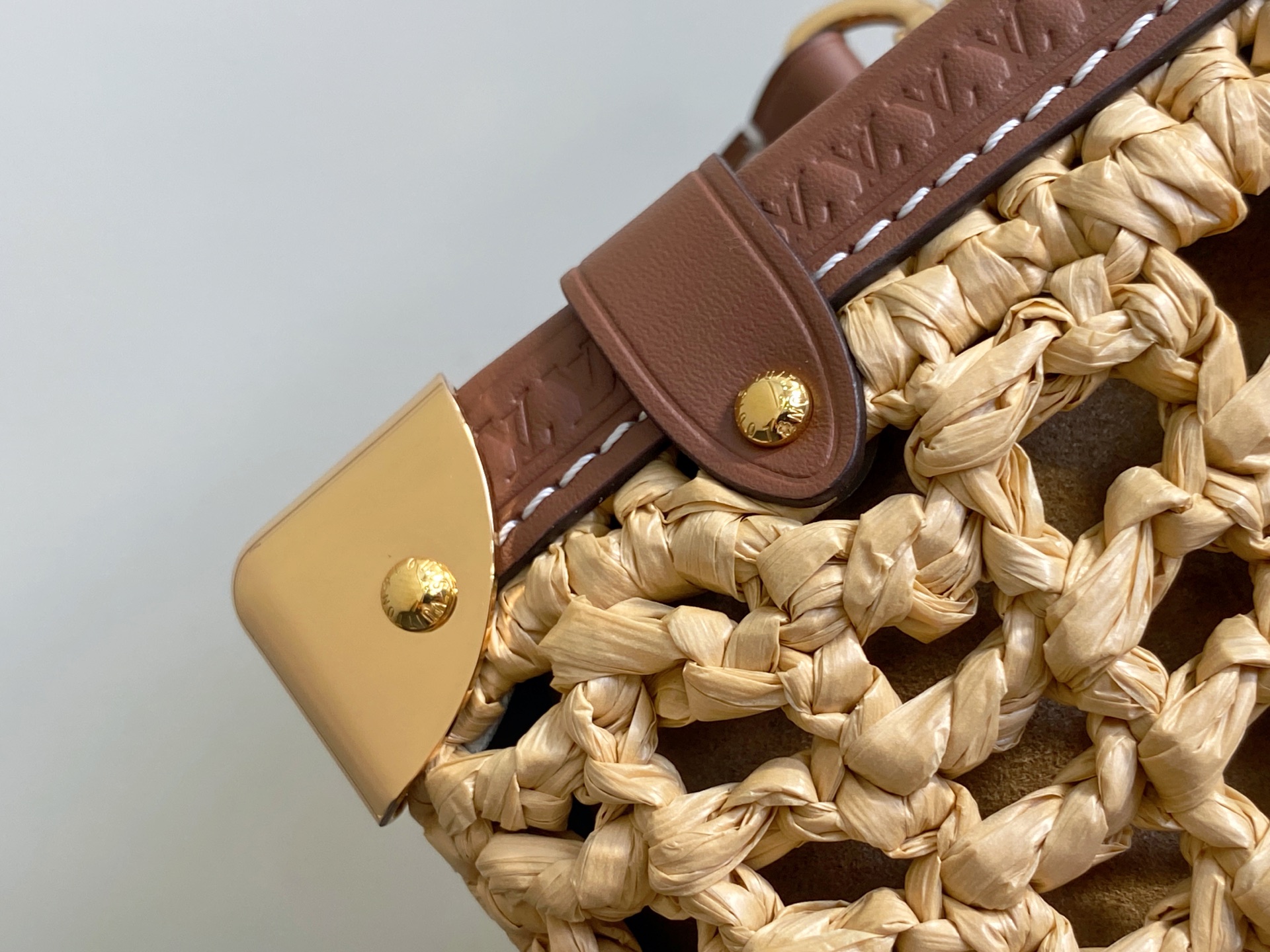 Louis Vuitton Side Trunk Bag (23.5 x 16.0 x 8.5CM)