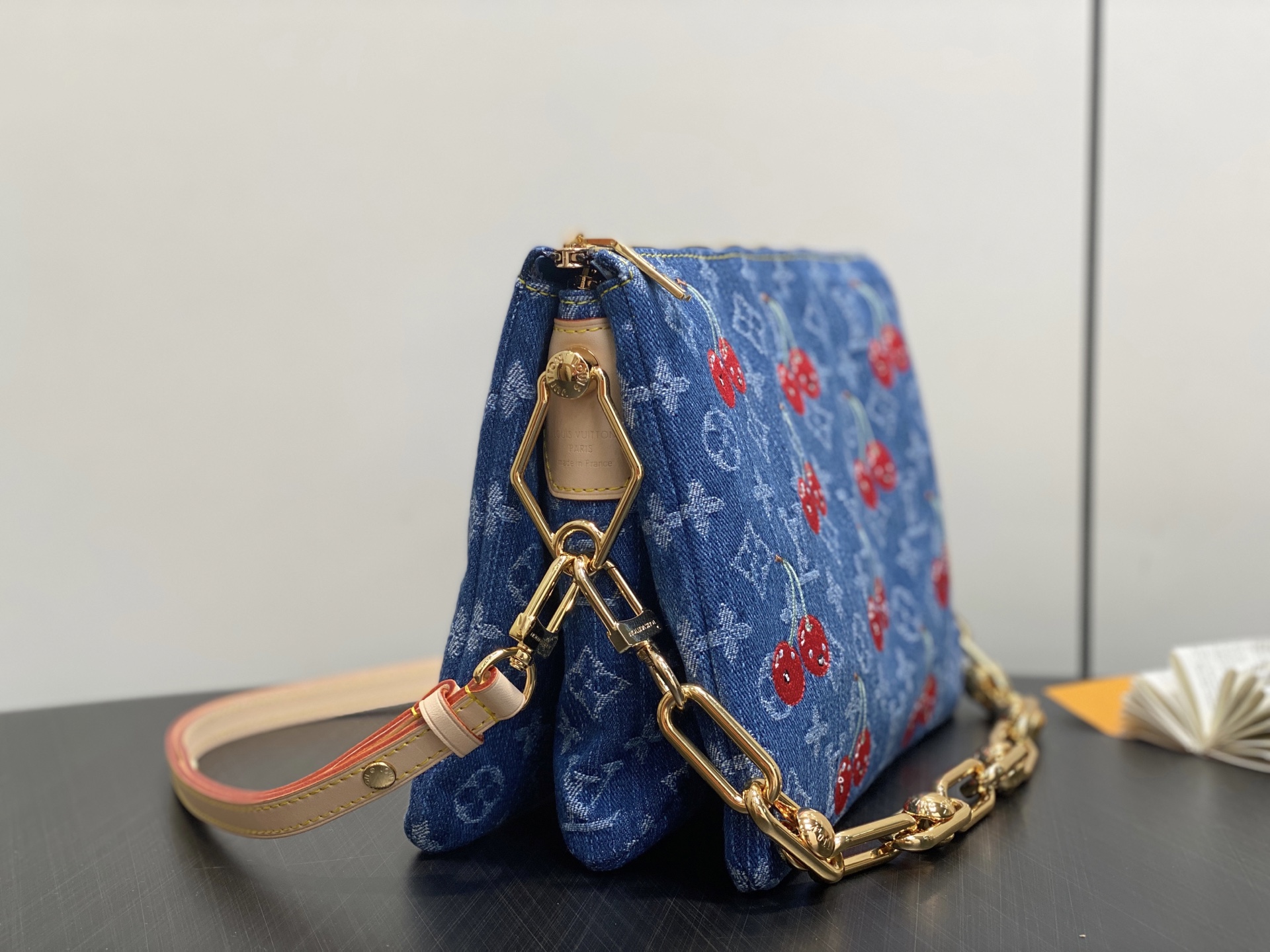 Louis Vuitton Coussin Bag (20 x 12 x 26CM)