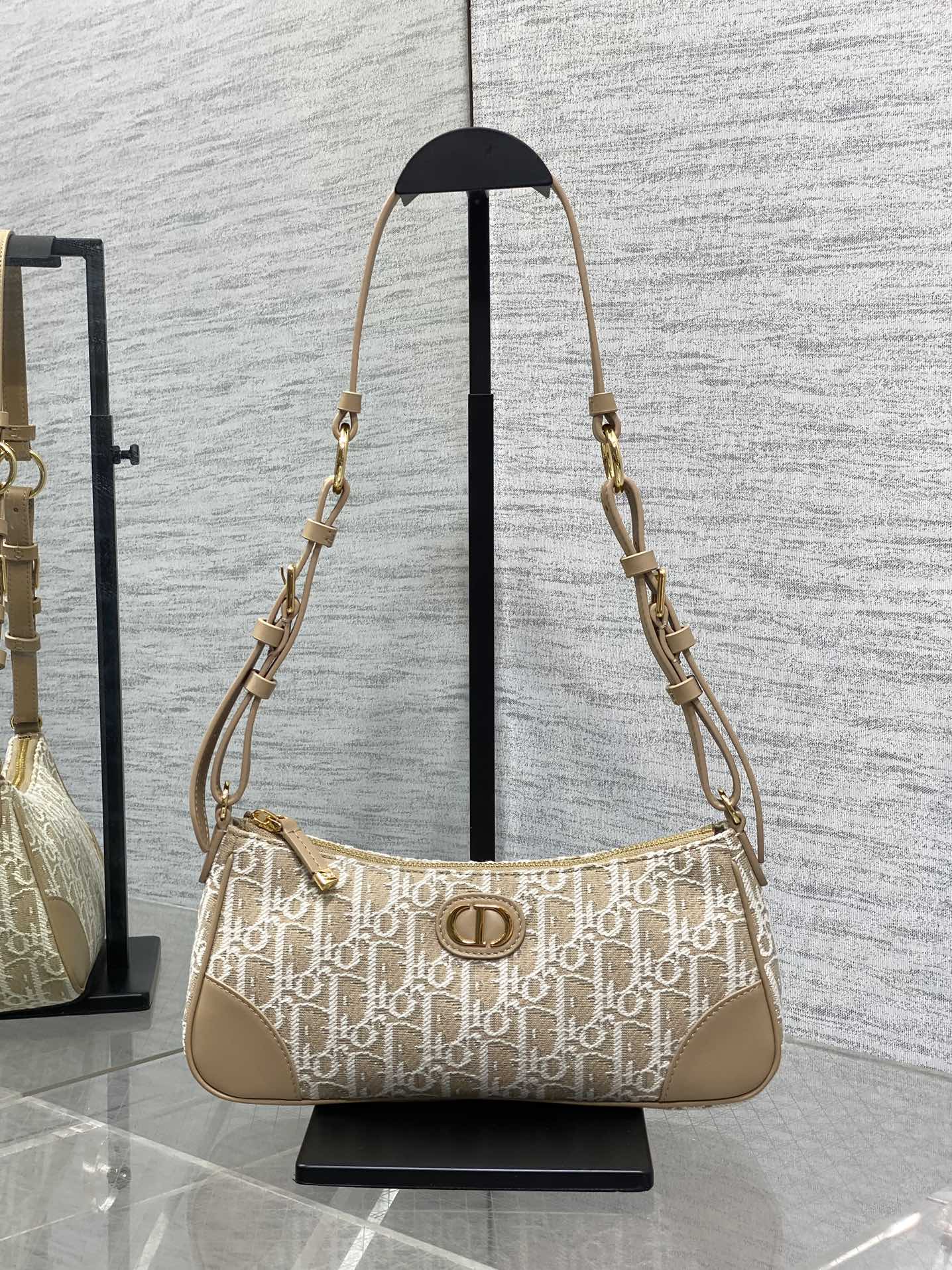 Dio* 30 Montaigne Cigale Bag(26*12*7CM)