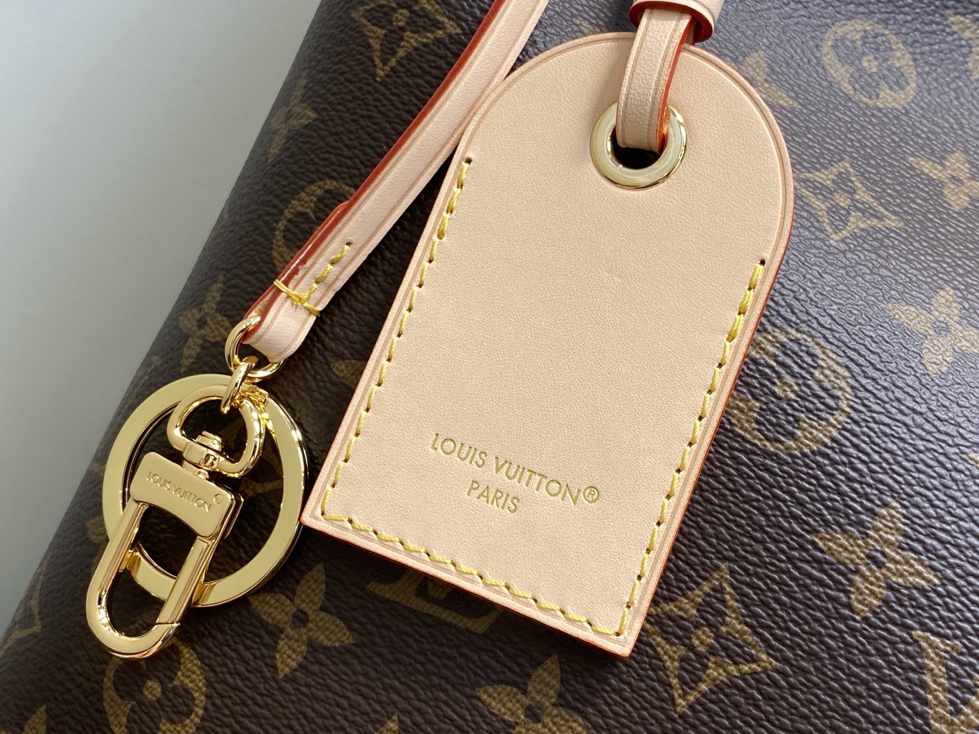 Lou*is Vuitton Sac Again Bag (53x30x15.5CM)