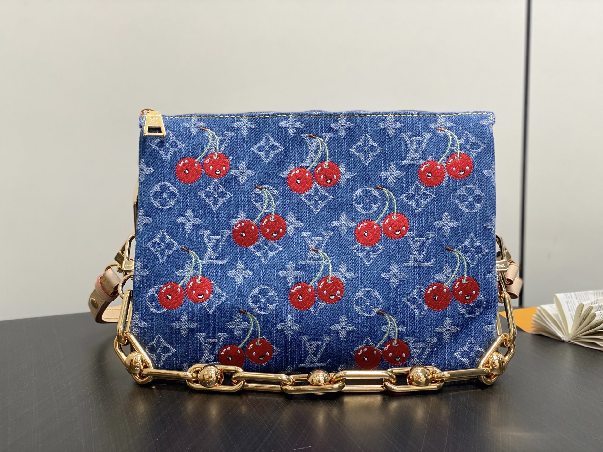 Louis Vuitton Coussin Bag (20 x 12 x 26CM)