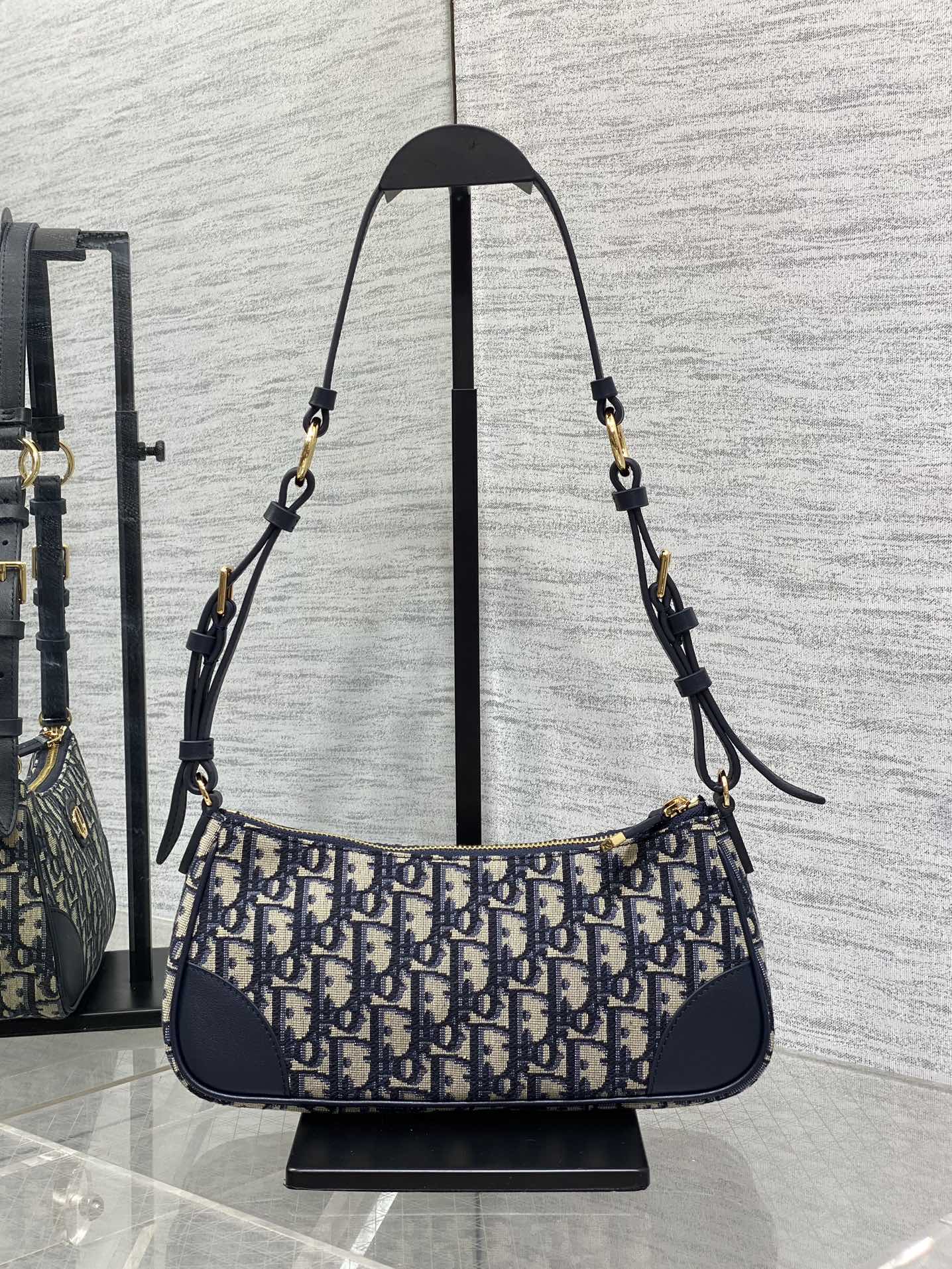 Dio* 30 Montaigne Cigale Bag(26*12*7CM)