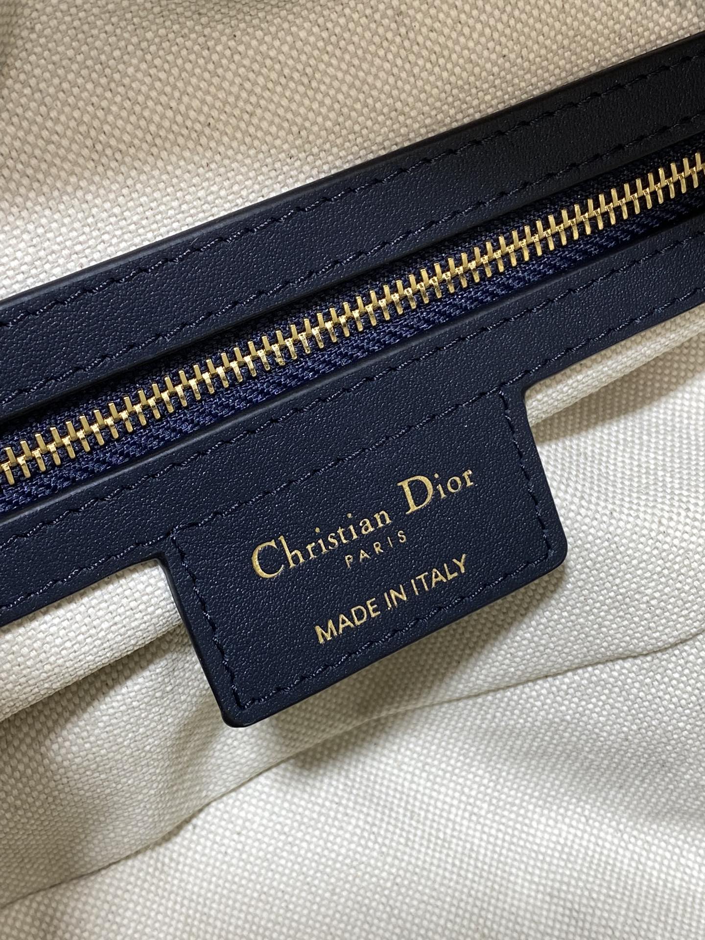 Dio* Journey Hobo Bag(25.5*14.5*14CM)