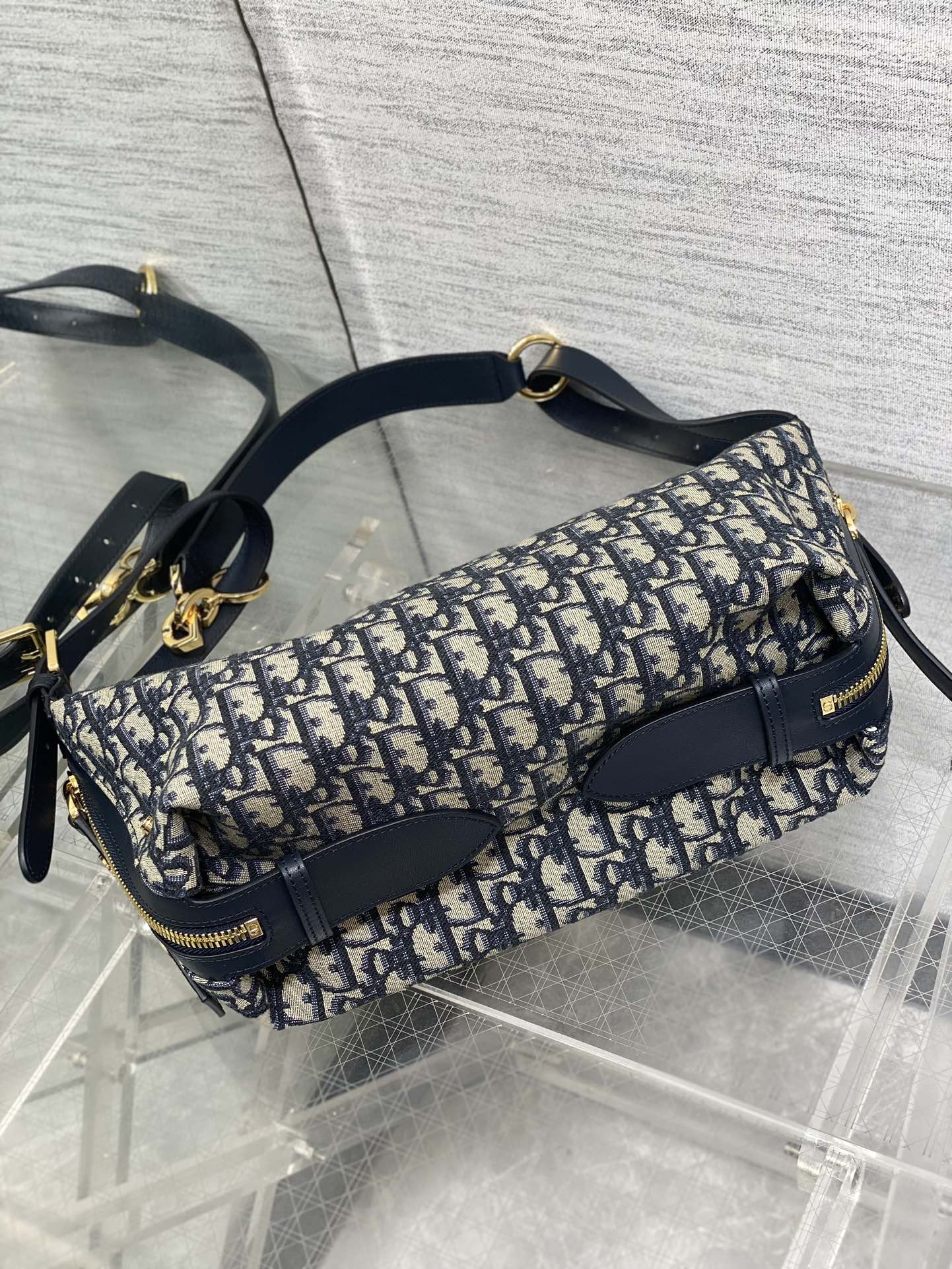 Dio* Journey Hobo Bag(25.5*14.5*14CM)